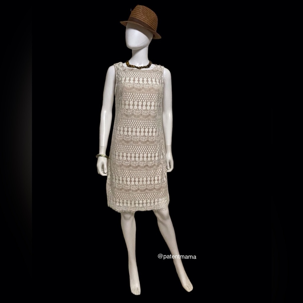 RONI NICOLE CROCHET SHEATH DRESS